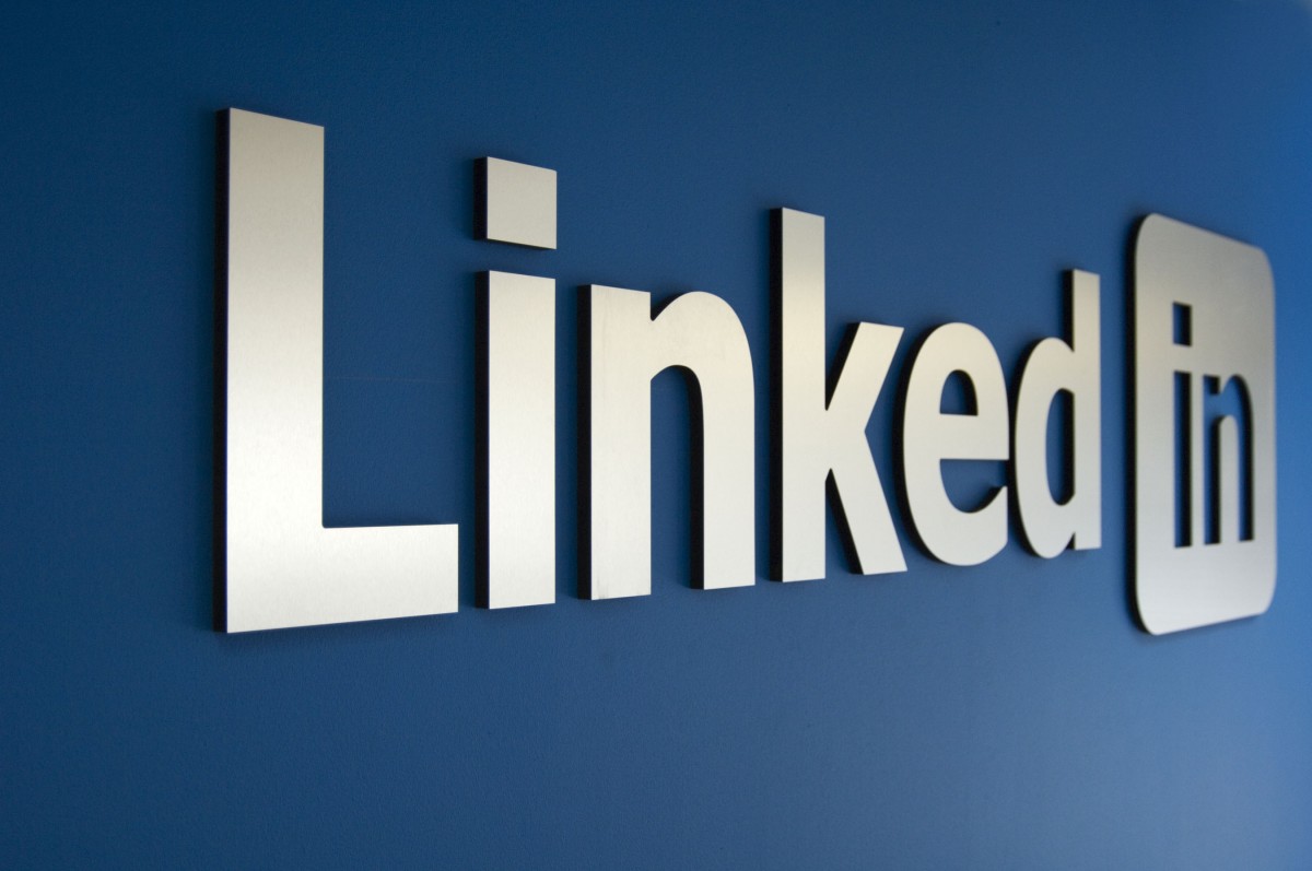 LinkedIn Tips for Networking and Career Growth